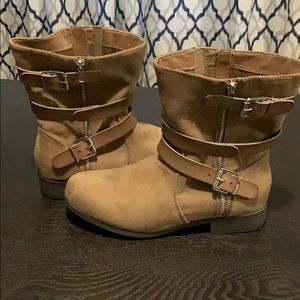 Torrid Mid boots